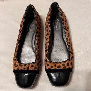 TALBOTS ADRIAN Black/Ocelot Animal Print Shoes Flats 7.5